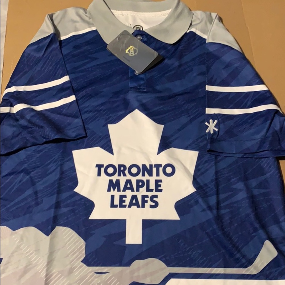 NHL Toronto Maple Leaves team shirt